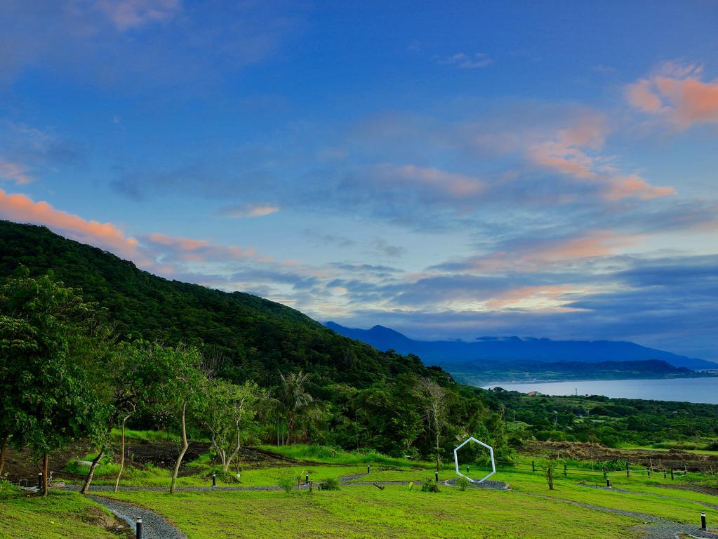 Taitung Sansiantai B&B Chenggong Exteriör bild